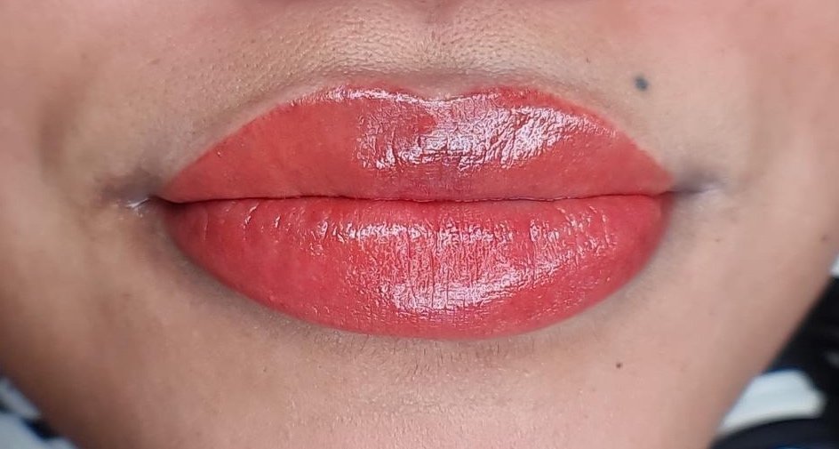 Neutra Lips